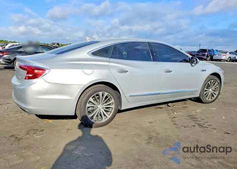 2017 Buick Lacrosse Essence z USA, uszkodzony, nr VIN 1G4ZP5SS8HU168239